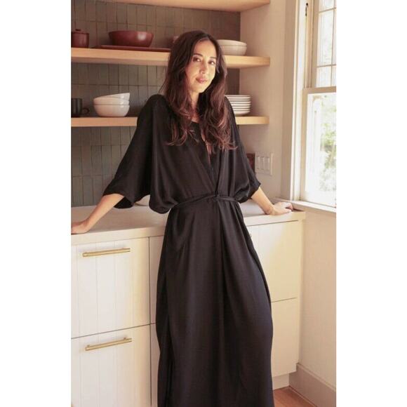 ODDBIRD Co Sz M/L Ruya Tunic Dress Black Viscose Midi NWT - Picture 2 of 13